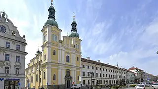 Kostel Nanebevzetí Panny Marie v Hradci Králové